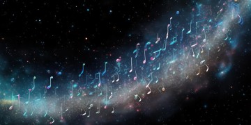 歌声在太空中翱翔究竟是哪首歌？